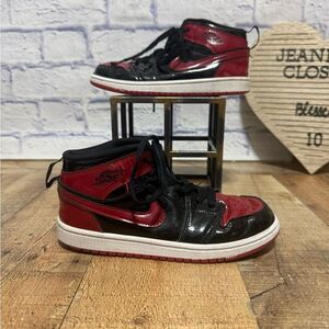 Jordan 1 Retro High OG Patent Bred youth size 3Y